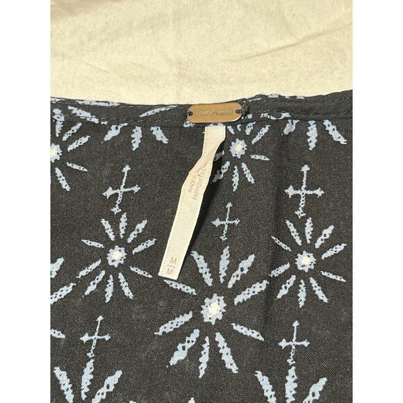 Free People Down By The Bay Tunic Blue Floral Print size Med Boho - Picture 7 of 8